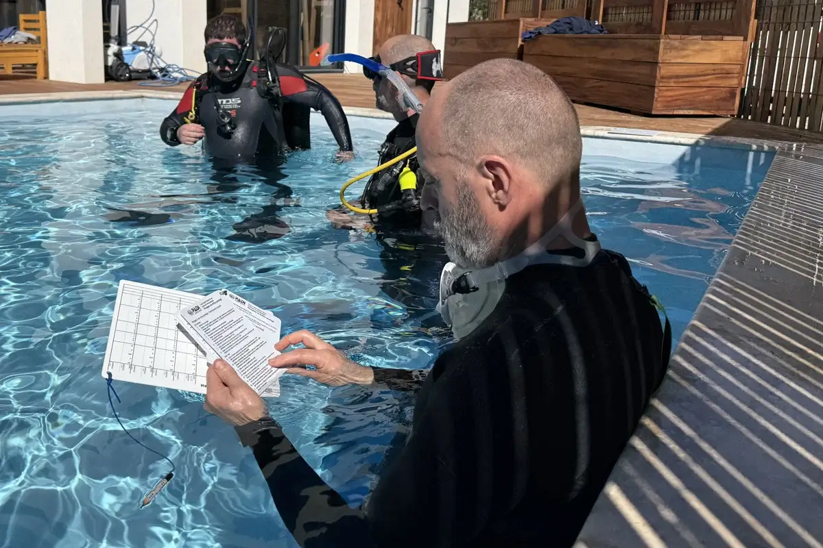 Briefing et révision théorique Advanced Open Water PADI