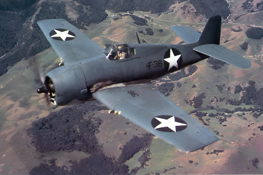 Hellcat F6F avion chasse américain Seconde Guerre mondiale