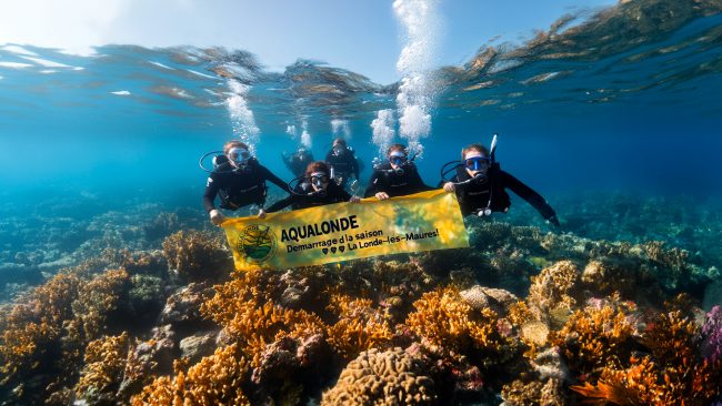 Image generé par IA des eaux cristallines de La Londe-les-Maures plongée d’epaves à porquerolles centre plongée Image generé par IA des eaux cristallines de La Londe-les-Maures plongée d'epaves à porquerolles centre plongée